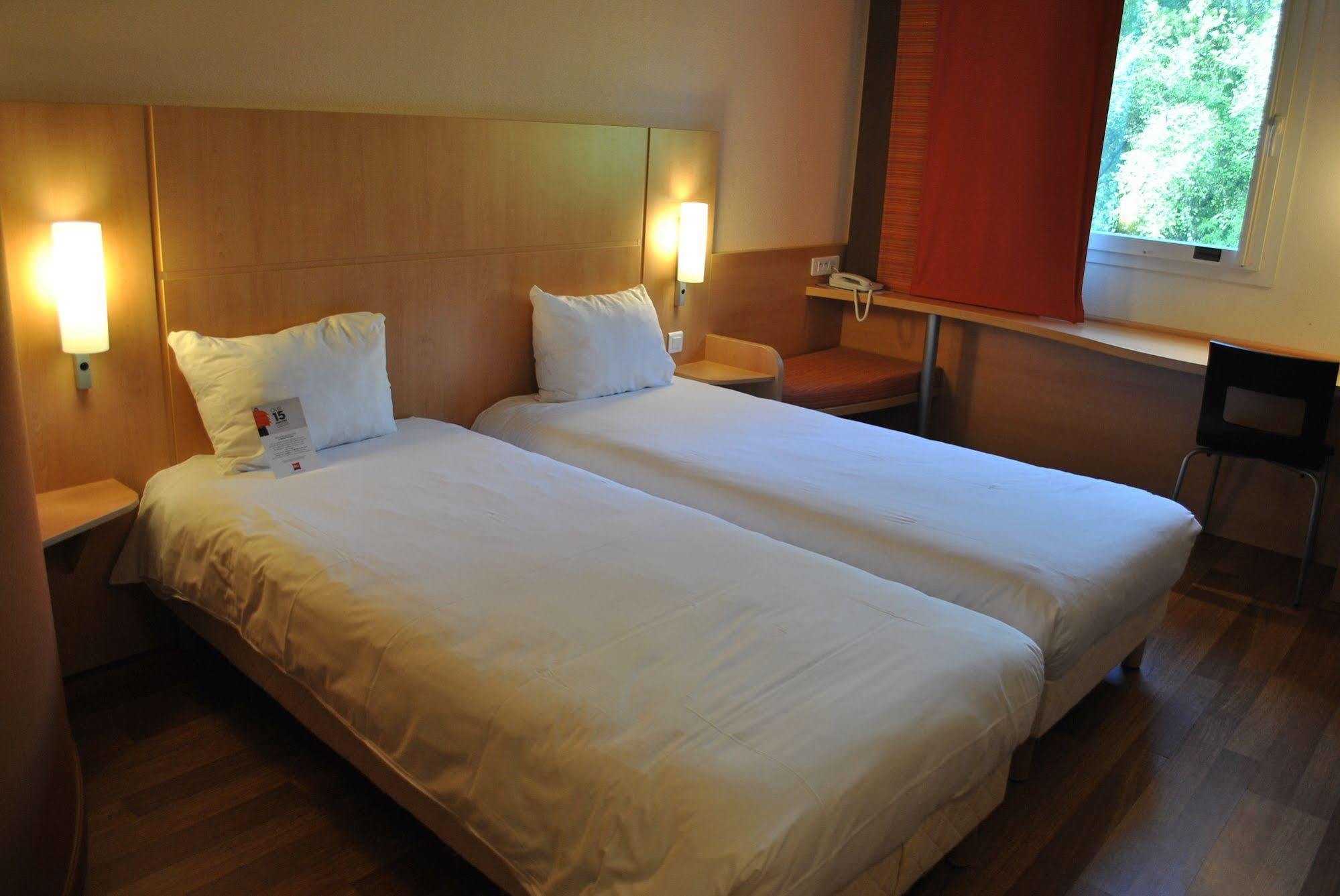 Hotel Ibis Loriol Le Pouzin Exterior foto
